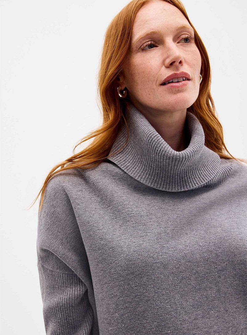 Contemporaine Oxford Solid turtleneck tunic sweater for women