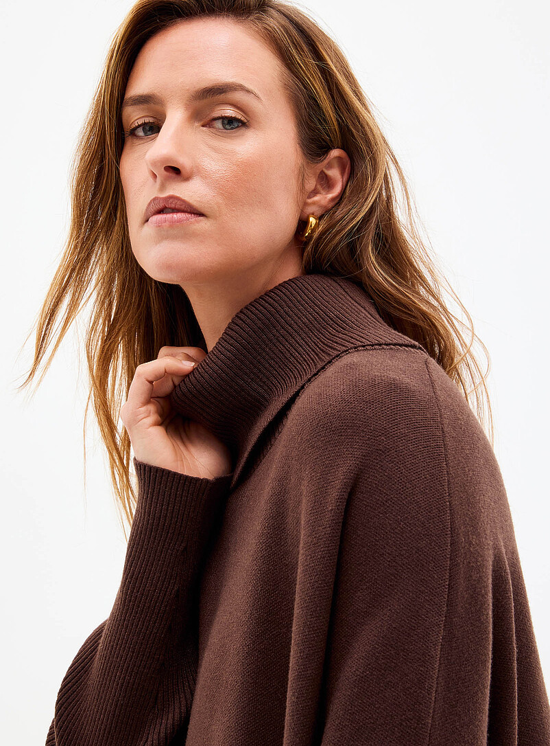 Contemporaine Oxford Solid turtleneck tunic sweater for women