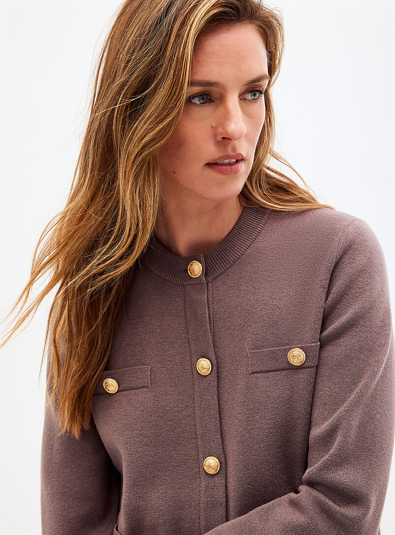 Contemporaine: Le cardigan poches plaqu&eacute;es boutons armoiries dor&eacute;s Noir pour femme