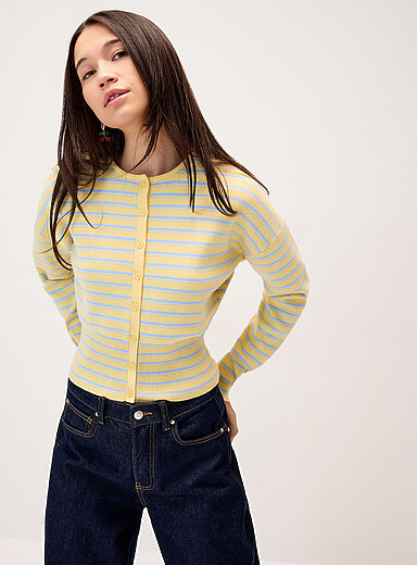 Le cardigan taille cintr&eacute;e ray&eacute;