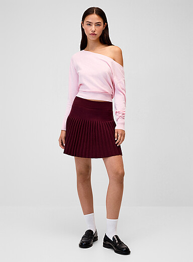 Twik Burgundy Knitted pleating skater skirt for women