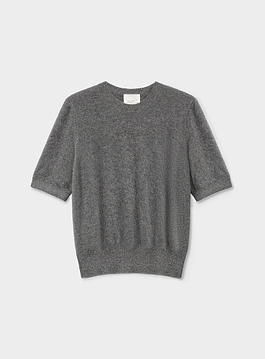 Short-sleeve cashmere sweater