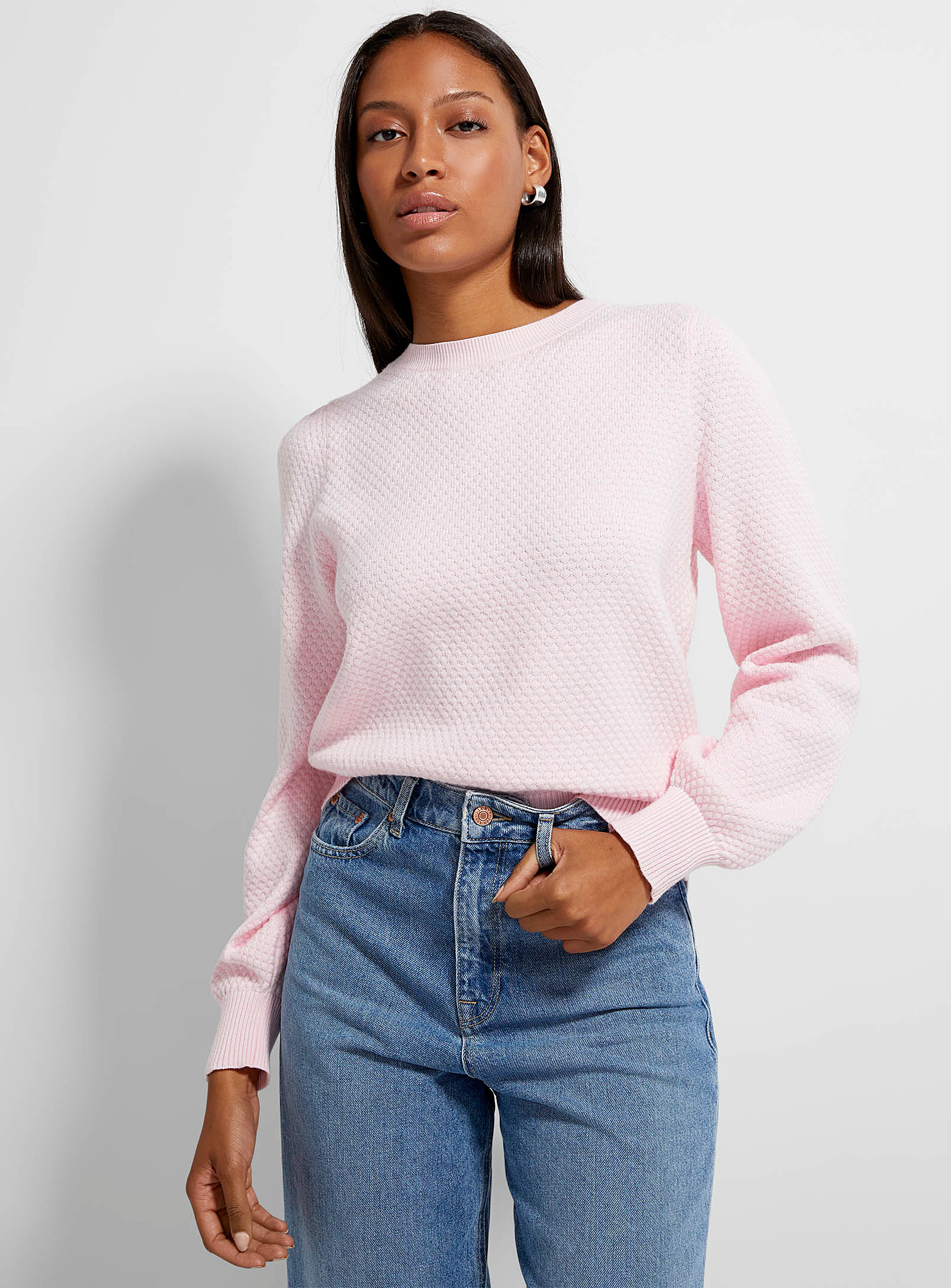Icone Honeycomb Textured Sweater In Pink