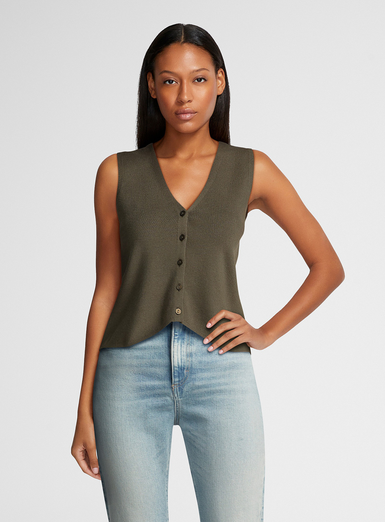 Icone Thick Knit Buttoned Sweater Vest In Khaki/sage/olive