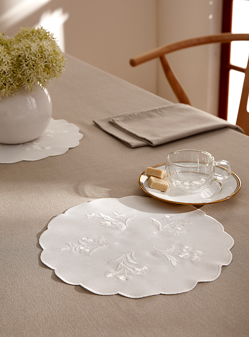 Simons Maison Ecru/Linen White embroidered flower centerpieces Set of 2