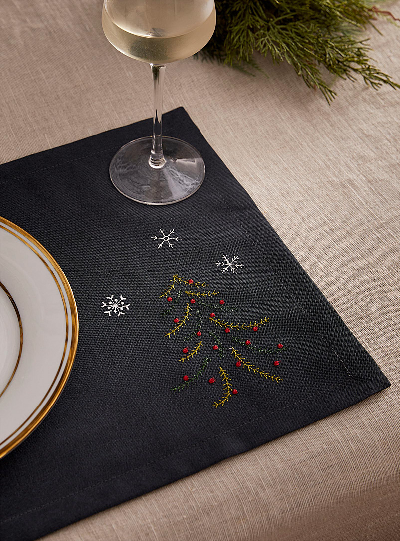 Simons Maison Patterned Grey Embroidered winter fir placemat