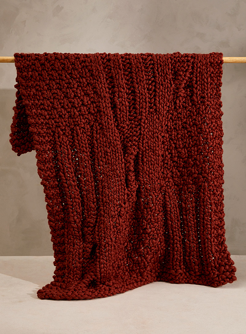 Simons Maison Light Red Giant cables touch of wool throw 125 x 150 cm