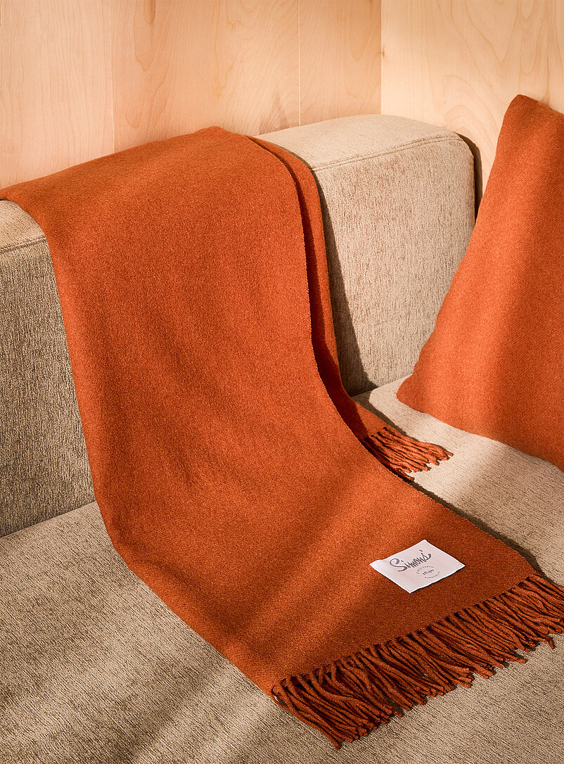 Throw Blankets | Decor | Simons Maison