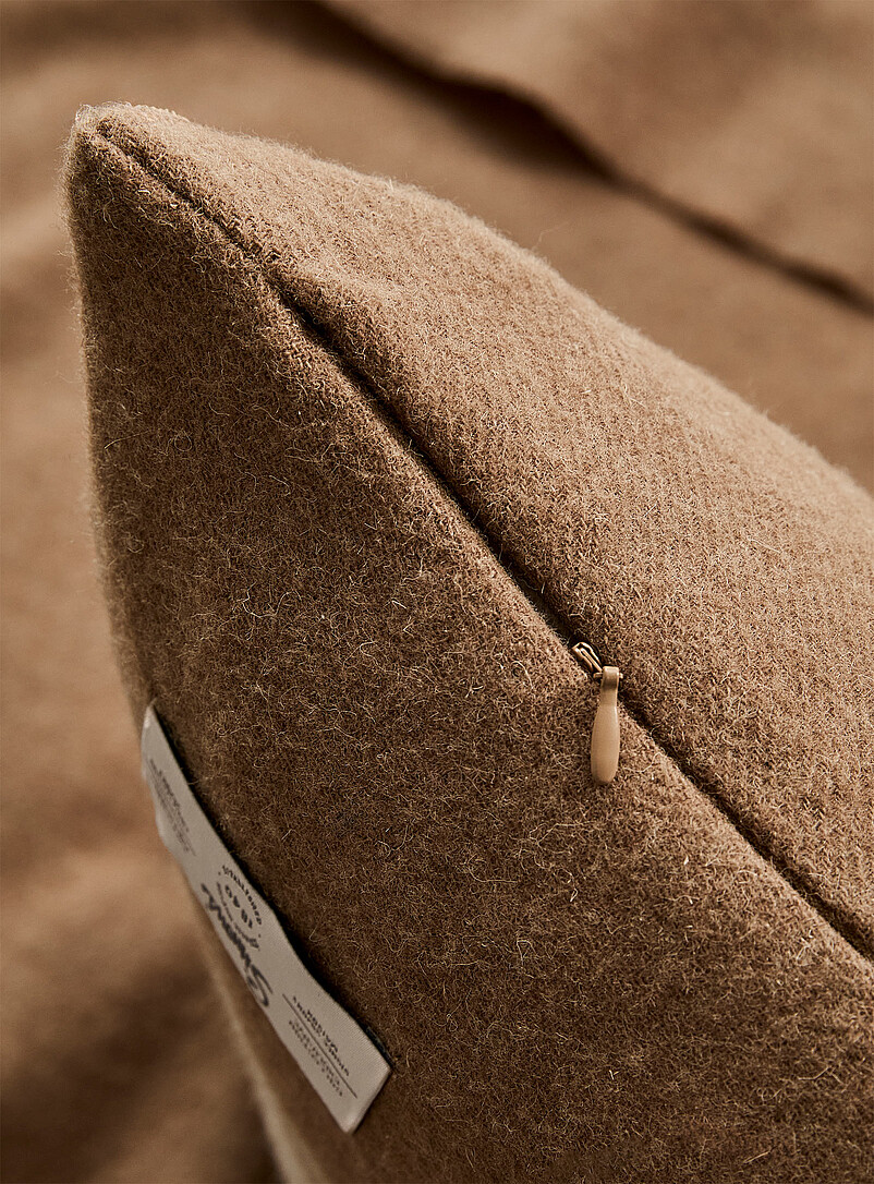 Simons Maison: Le coussin d&eacute;houssable &agrave; rayures pure laine 40 x 60 cm Taupe