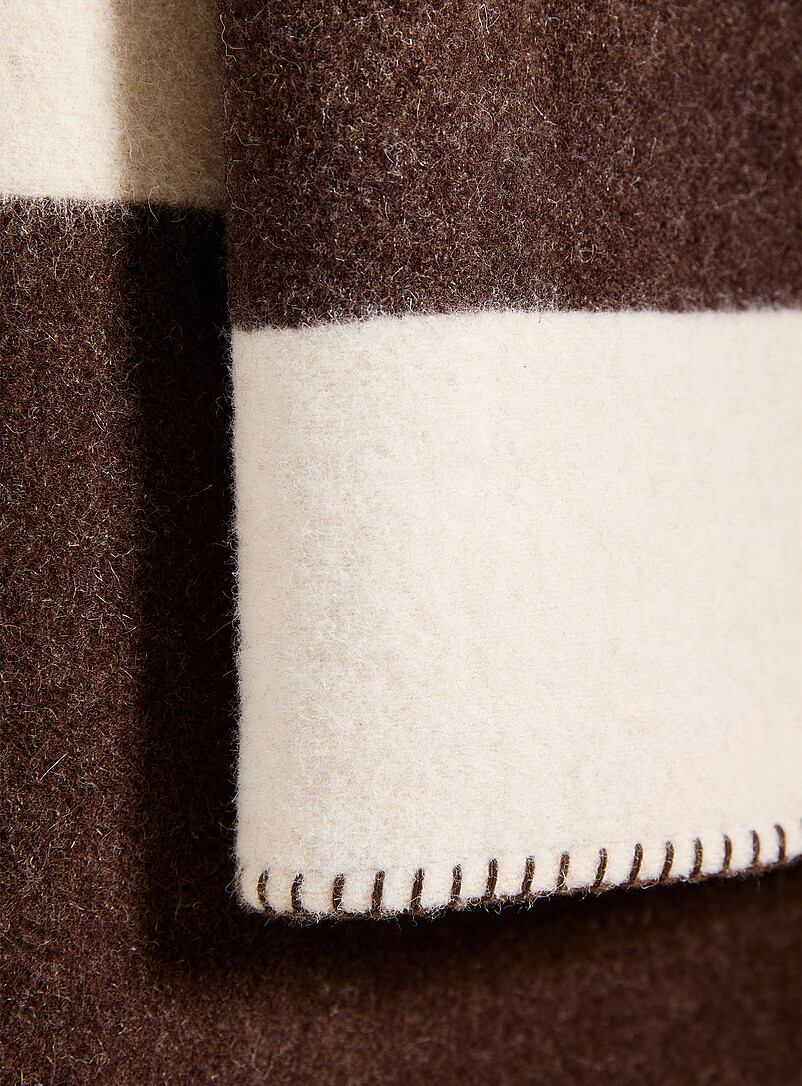Broad stripes pure wool throw 130 x 170 cm product image 3