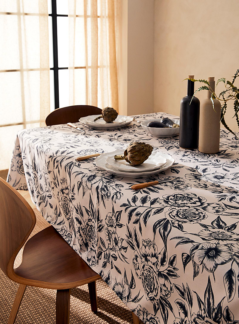 Simons Maison Patterned Ecru Toile de Jouy-inspired recycled polyester tablecloth