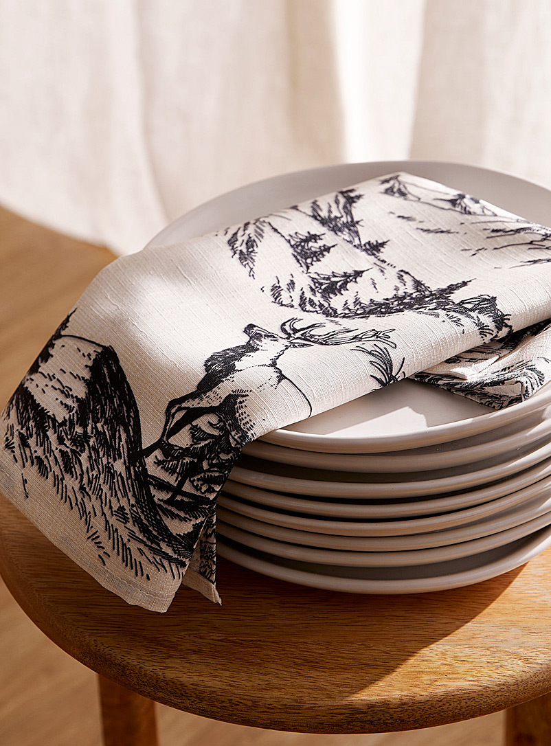Simons Maison: La serviette de table polyester recyclé rennes en montagne Écru à motifs
