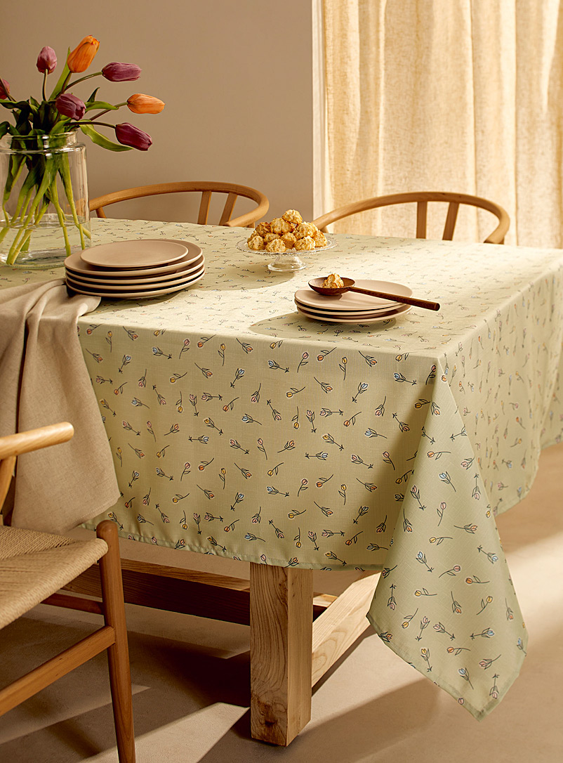 Simons Maison Patterned Green Pastel tulips recycled polyester tablecloth