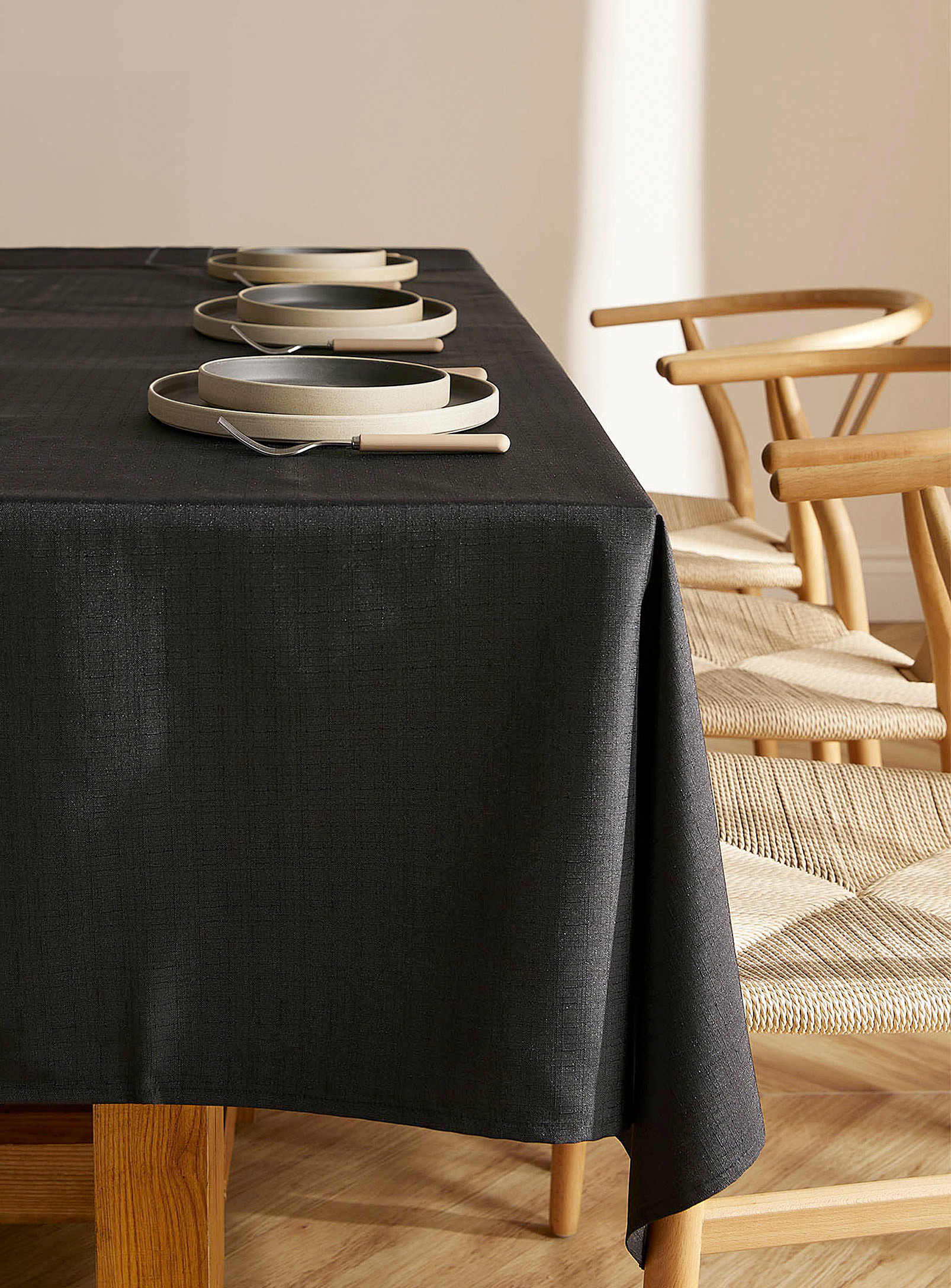 Simons Maison - Black recycled polyester tablecloth