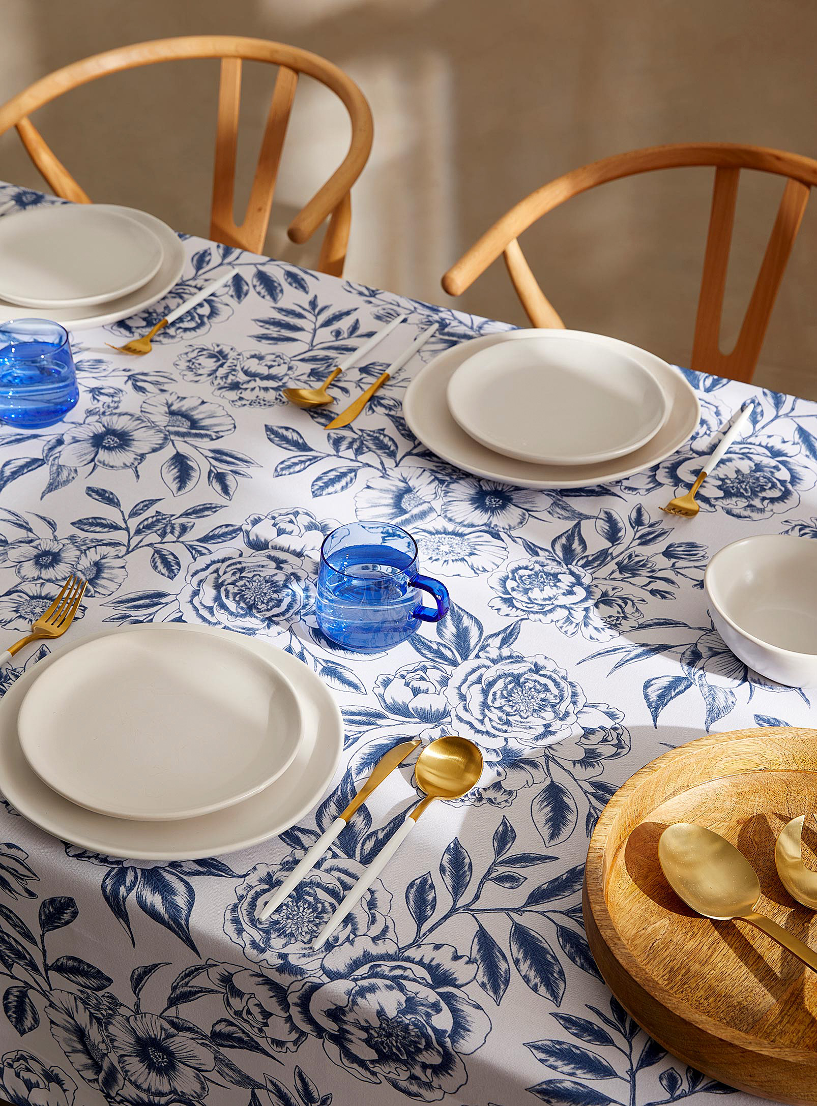 Simons Maison Toile De Jouy Tablecloth In Patterned White