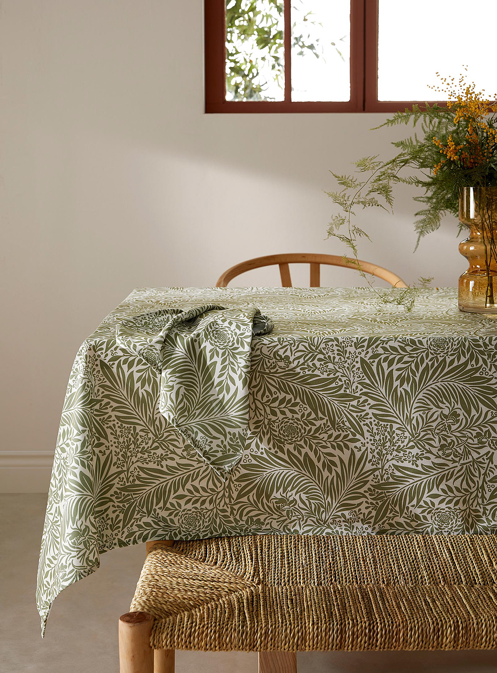 Simons Maison Lush Foliage Recycled Polyester Tablecloth In Patterned Ecru