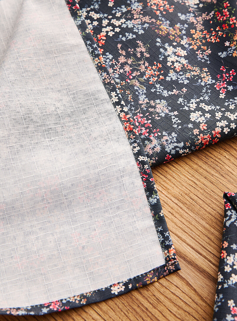 Midnight garden napkins Set of 2 product image 2