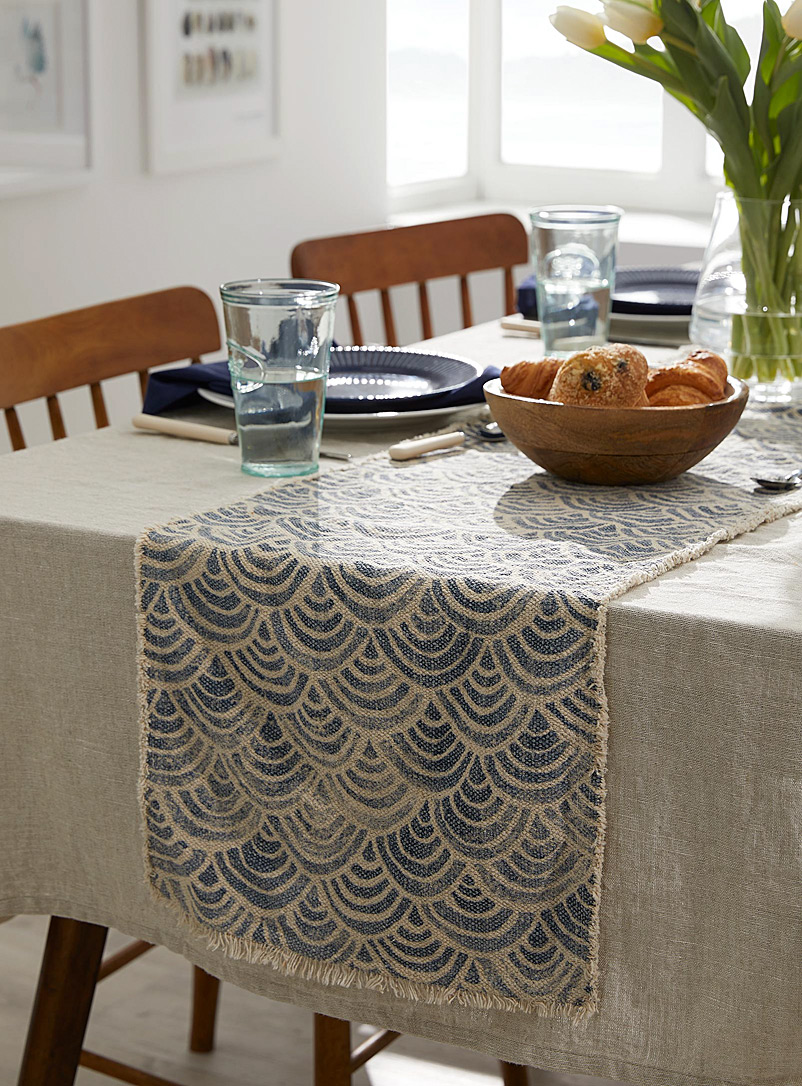 Simons Maison: Le chemin de table vagues abstraites 3 formats offerts Bleu à motifs