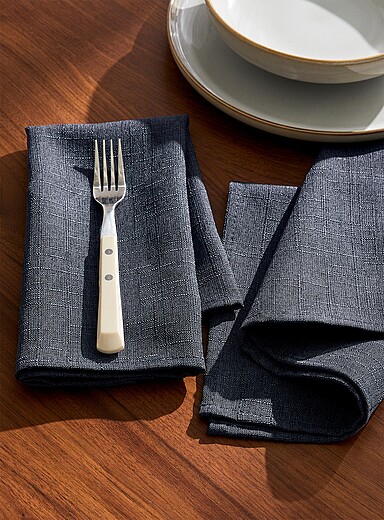 Les serviettes de table textur&eacute;es marine Ensemble de 2