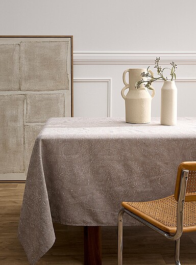 Floral paisley jacquard tablecloth