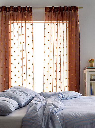 Simons Maison: Le voilage tournesols brod&eacute;s <b>Un panneau</b> 130 x 220 cm Orange &agrave; motifs