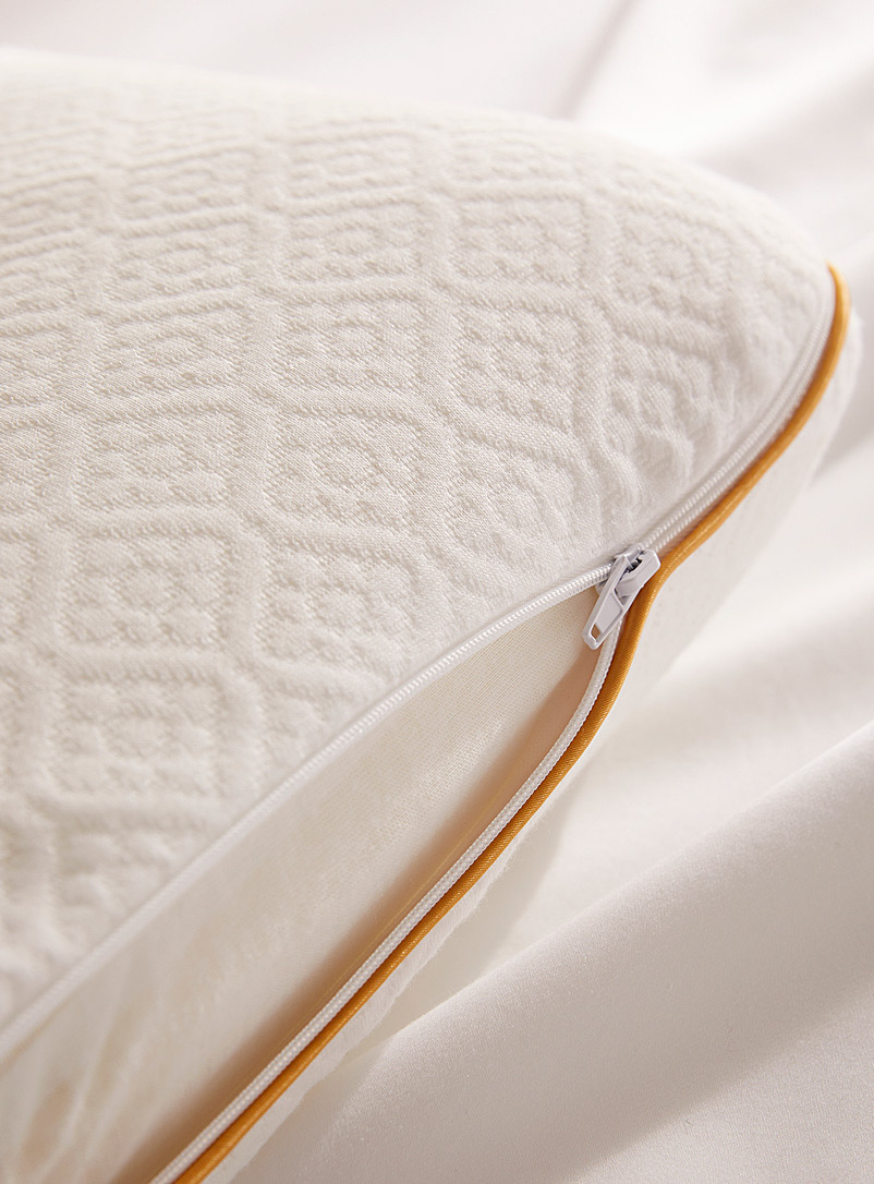Memory foam pillow Soft support product image 2