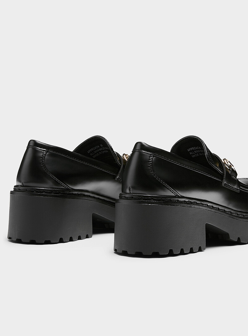 Steve Madden: Le fl&acirc;neur crant&eacute; boucle dor&eacute;e Approach Femme Noir pour femme
