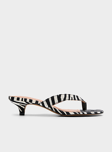 Steve Madden: La sandale &agrave; petit talon Tracie Z&egrave;bre pour femme