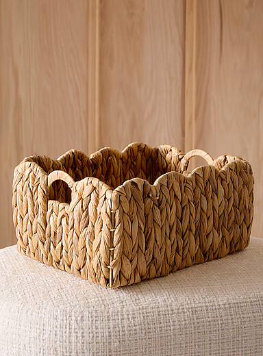Water hyacinth scalloped basket