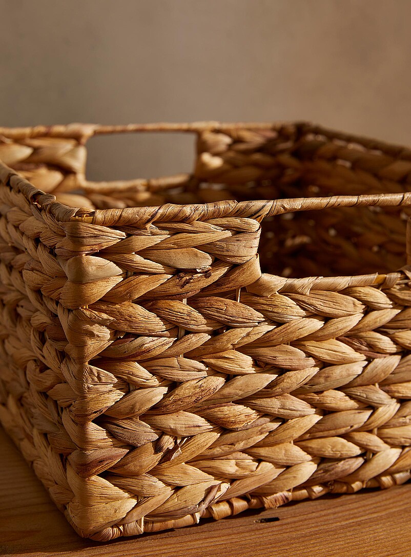Braided water hyacinth basket product image 2