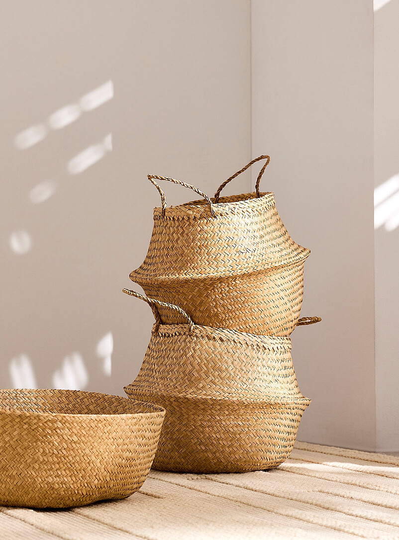 Natural seagrass basket product image (primary)
