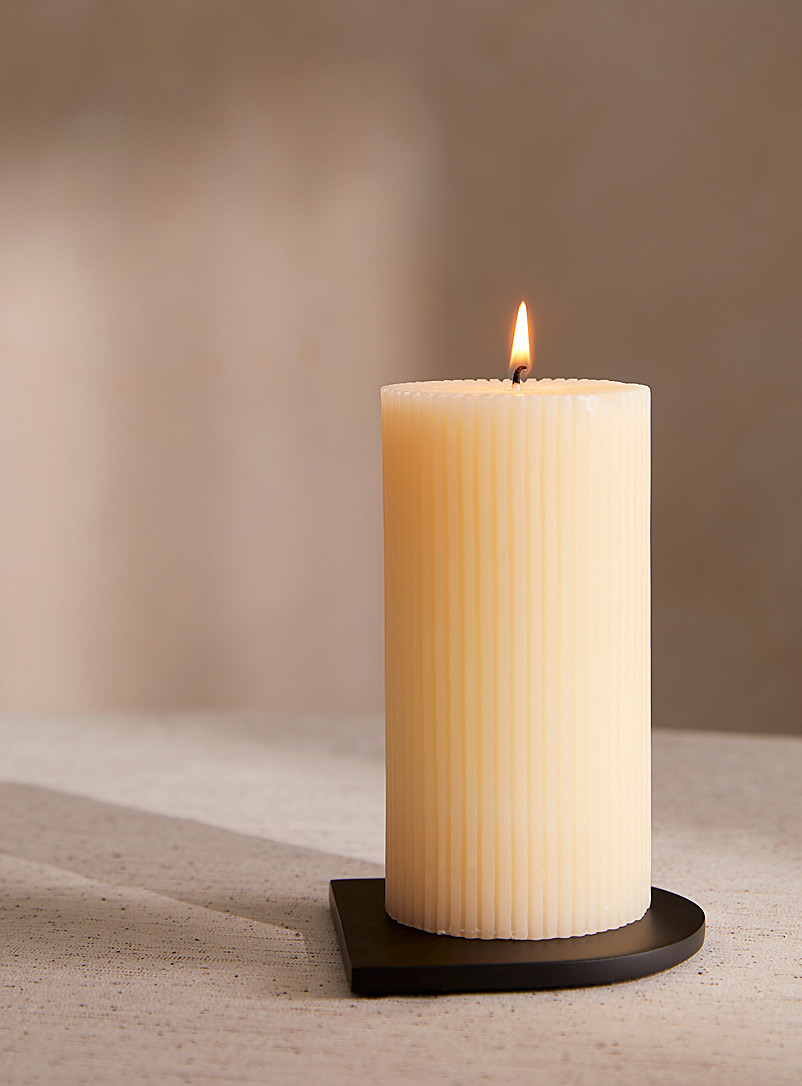 Simons Maison Ivory White Grooved pillar candle