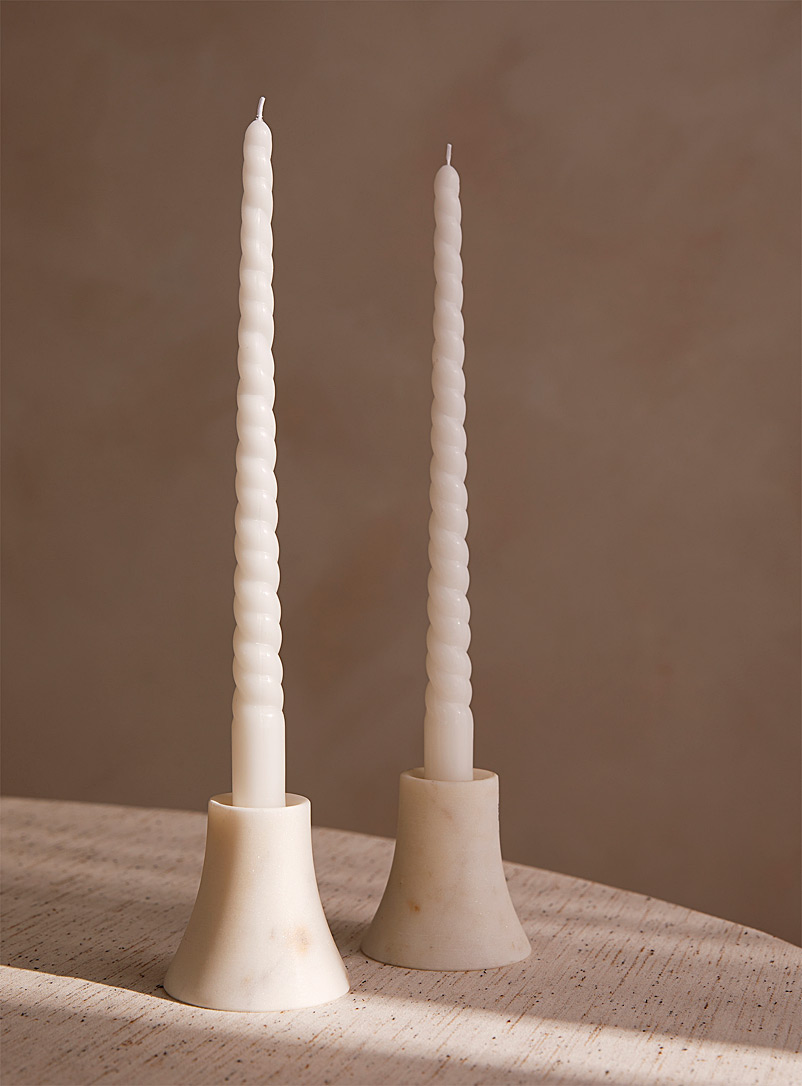 Simons Maison: Les longues chandelles torsad&eacute;es Ensemble de 2 Blanc cass&eacute;