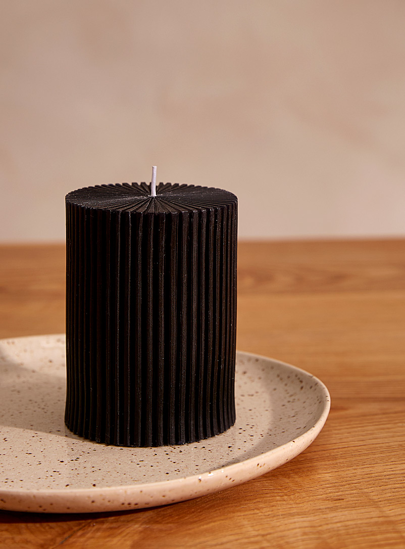 Simons Maison Black Fluted pillar candle