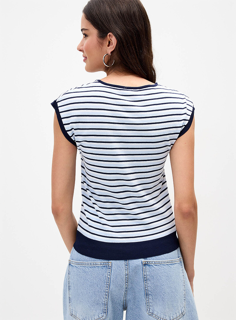 Twik Stripes Striped V-neck sweater vest for women