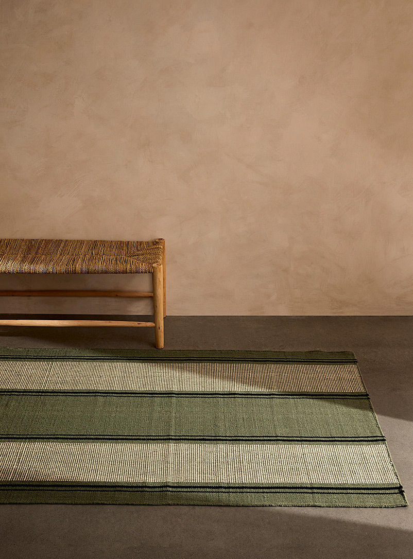 Simons Maison: Le tapis artisanal rayures végétales 120 x 180 cm Vert à motifs