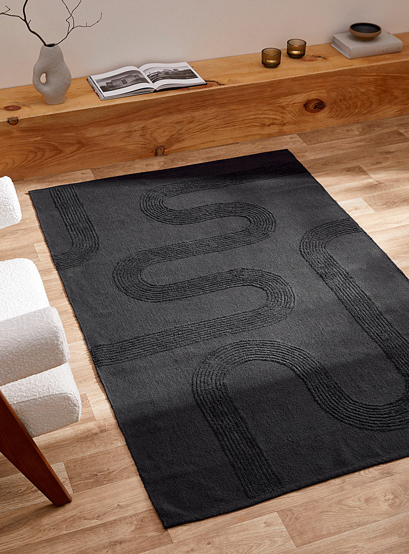Simons Maison: Le tapis courbes touffetées 120 x 180 cm Noir