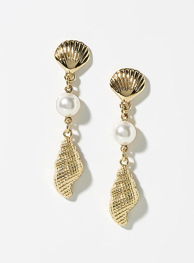 Pearl and seashell long earrings