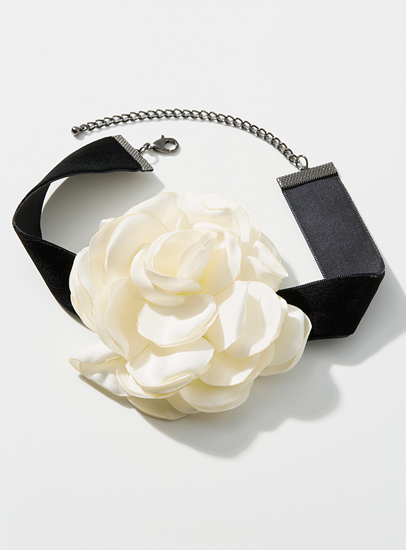 Simons Ivory White Large flower velvet choker for women