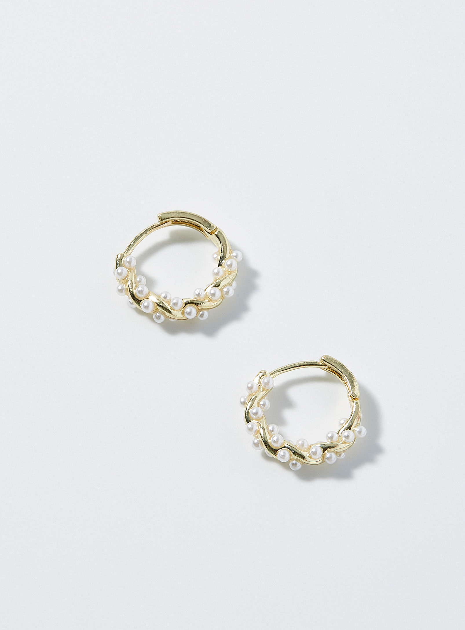 Simons - Women's Small pearl twisted earrings