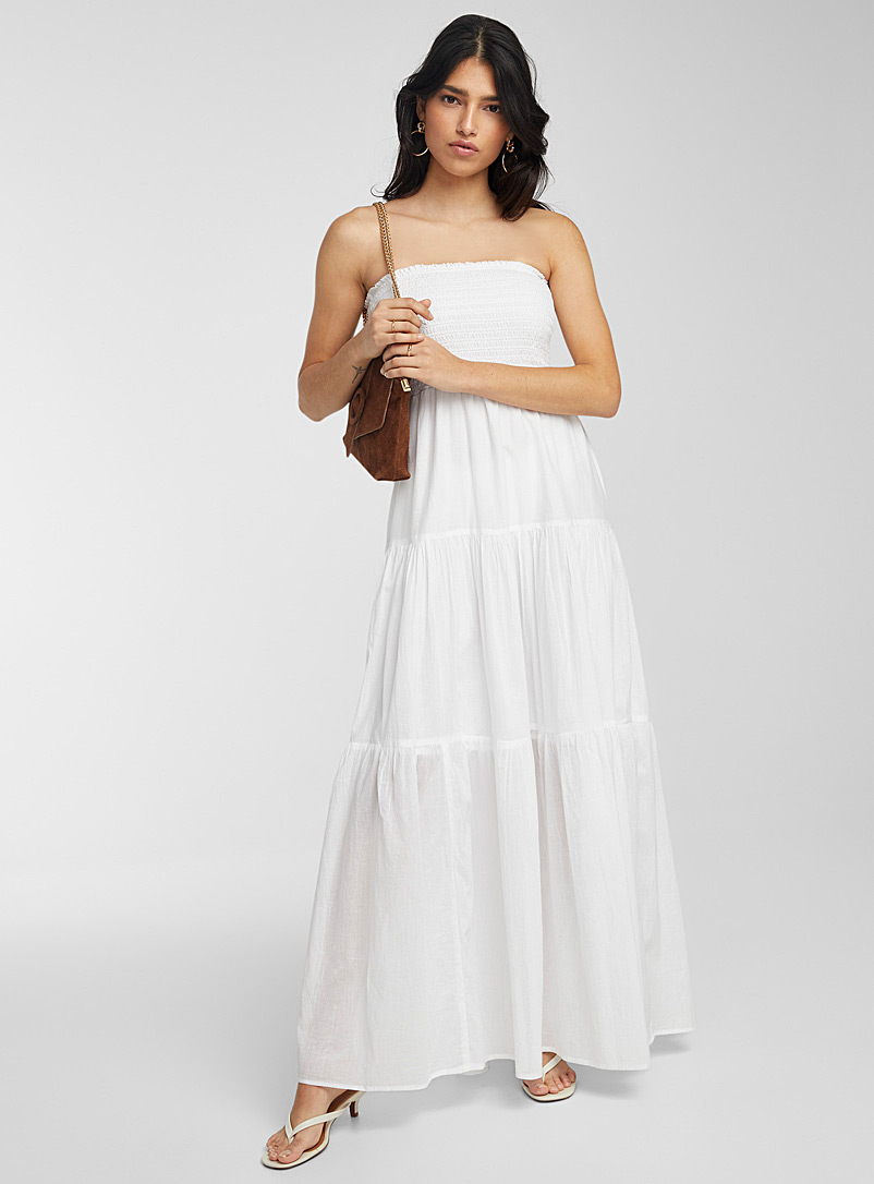 Icône White Ruffled sleeveless dress for women