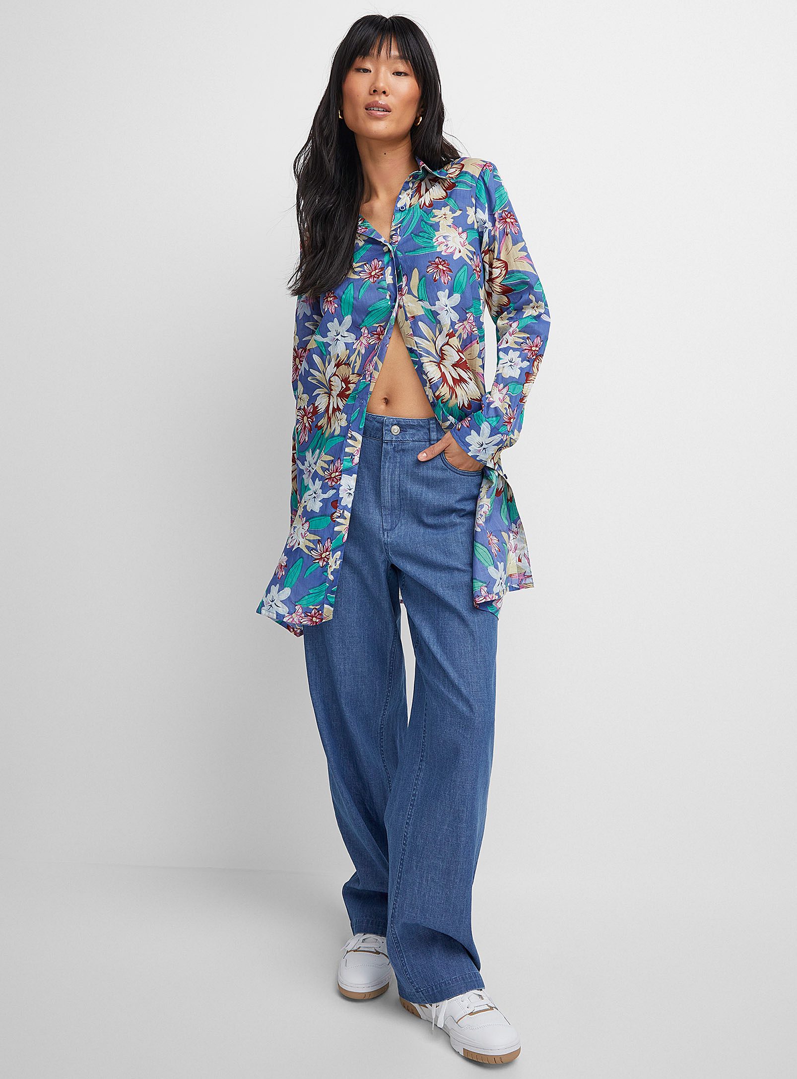 Icone Lush Bloom Ultra-long Shirt In Patterned Blue