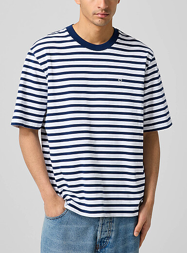 Ami: Le t-shirt &agrave; rayures Blanc &agrave; motifs pour homme