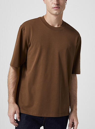 Ami: Le t-shirt Ami de C&oelig;ur logo relief Brun pour homme