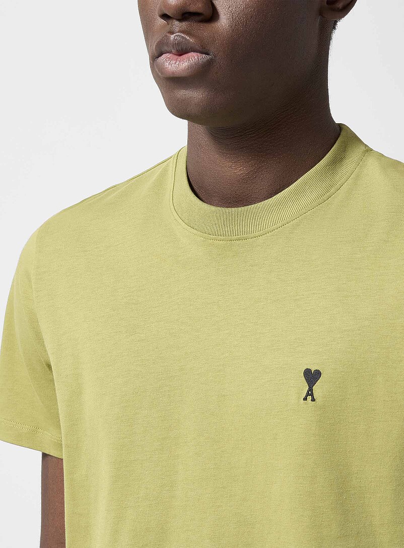 Ami: Le t-shirt Ami de C&oelig;ur Noir pour homme