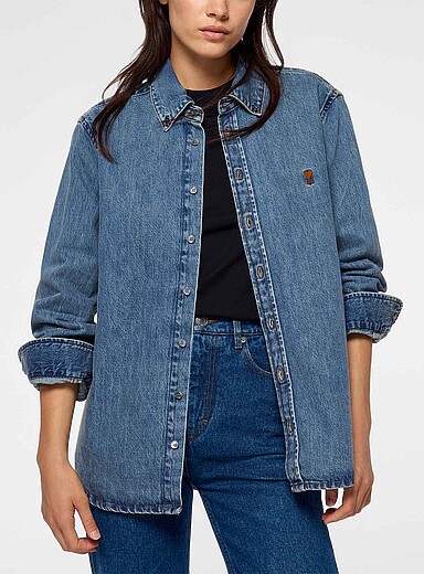Ami: La chemise en denim Ami de C&oelig;ur  Bleu moyen - Ardoise pour femme