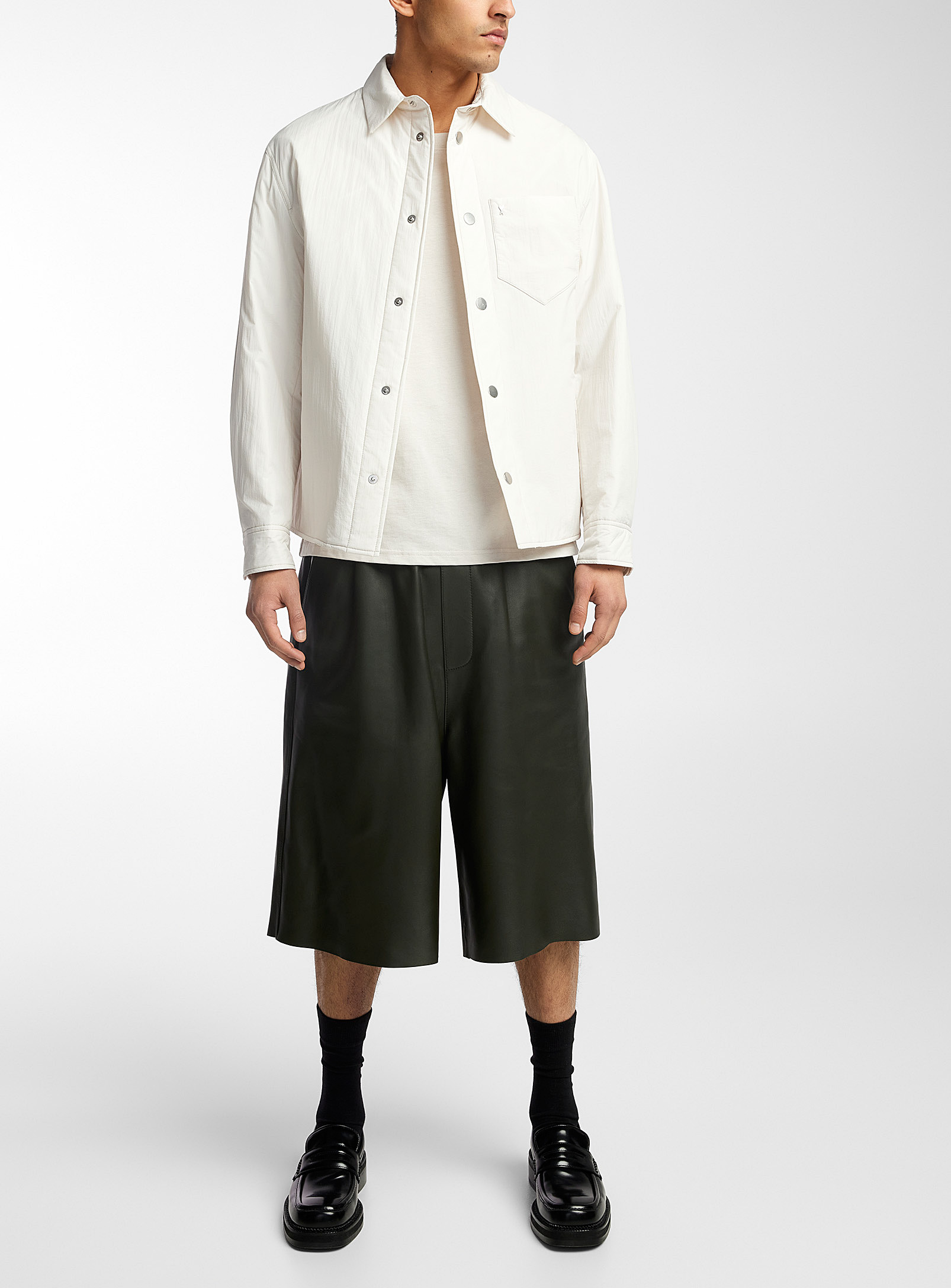 Ami - Men's Elastic waist leather Bermuda shorts