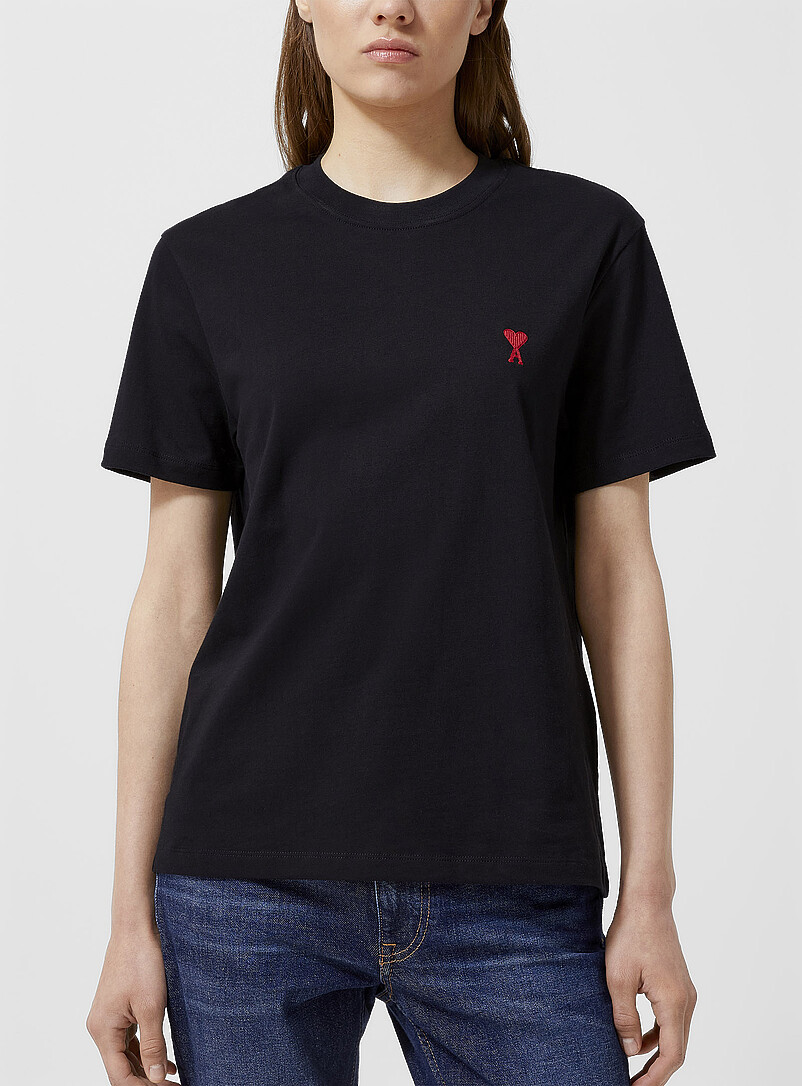 Ami de coeur T-shirt product image (primary)