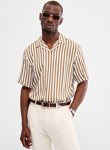 La chemise l&eacute;g&egrave;re rayures nautiques <b>Coupe r&eacute;guli&egrave;re</b>