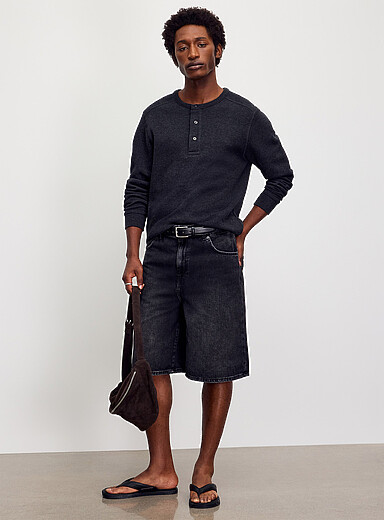 Faded black denim loose Bermudas